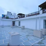 Hotel Happy Plaza- Near Delhi International Airport Pkicup Free